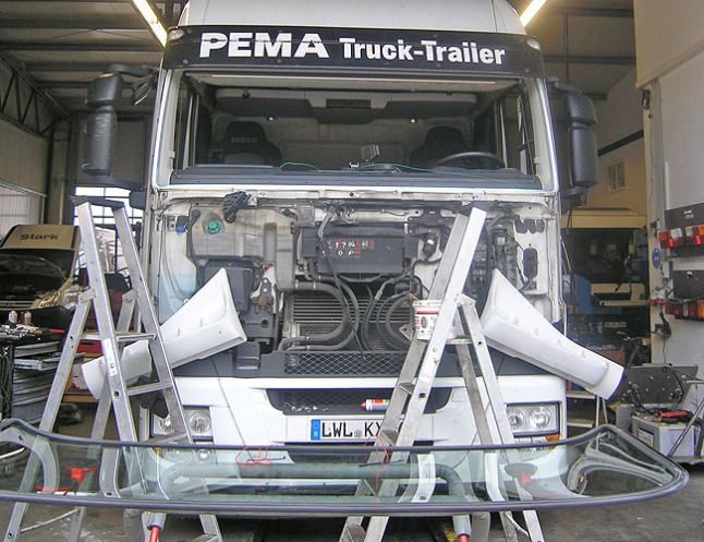 Kramer Lübecker Nutzfahrzeugservice - LKW - Transporter